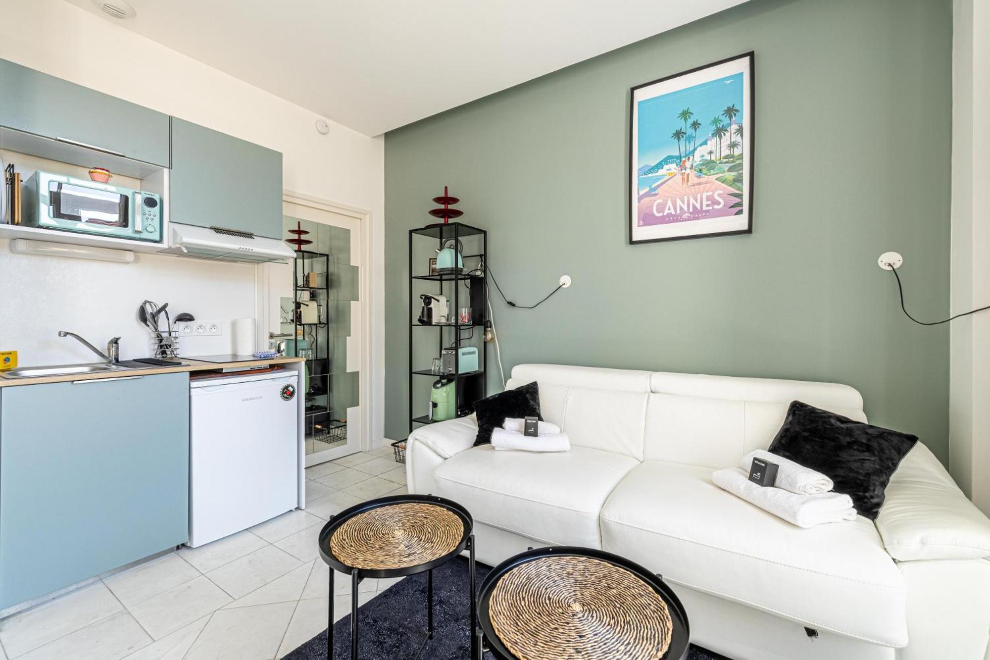 Private - Small Studio For Two At 5 Minutes From Croisette カンヌ エクステリア 写真