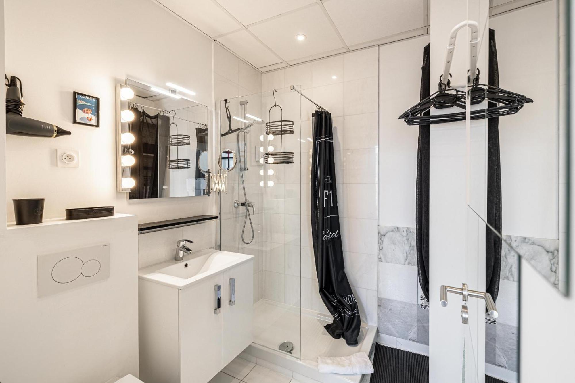 Private - Small Studio For Two At 5 Minutes From Croisette カンヌ エクステリア 写真