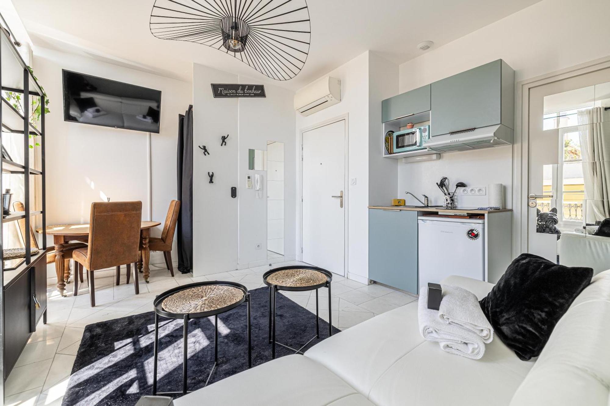 Private - Small Studio For Two At 5 Minutes From Croisette カンヌ エクステリア 写真