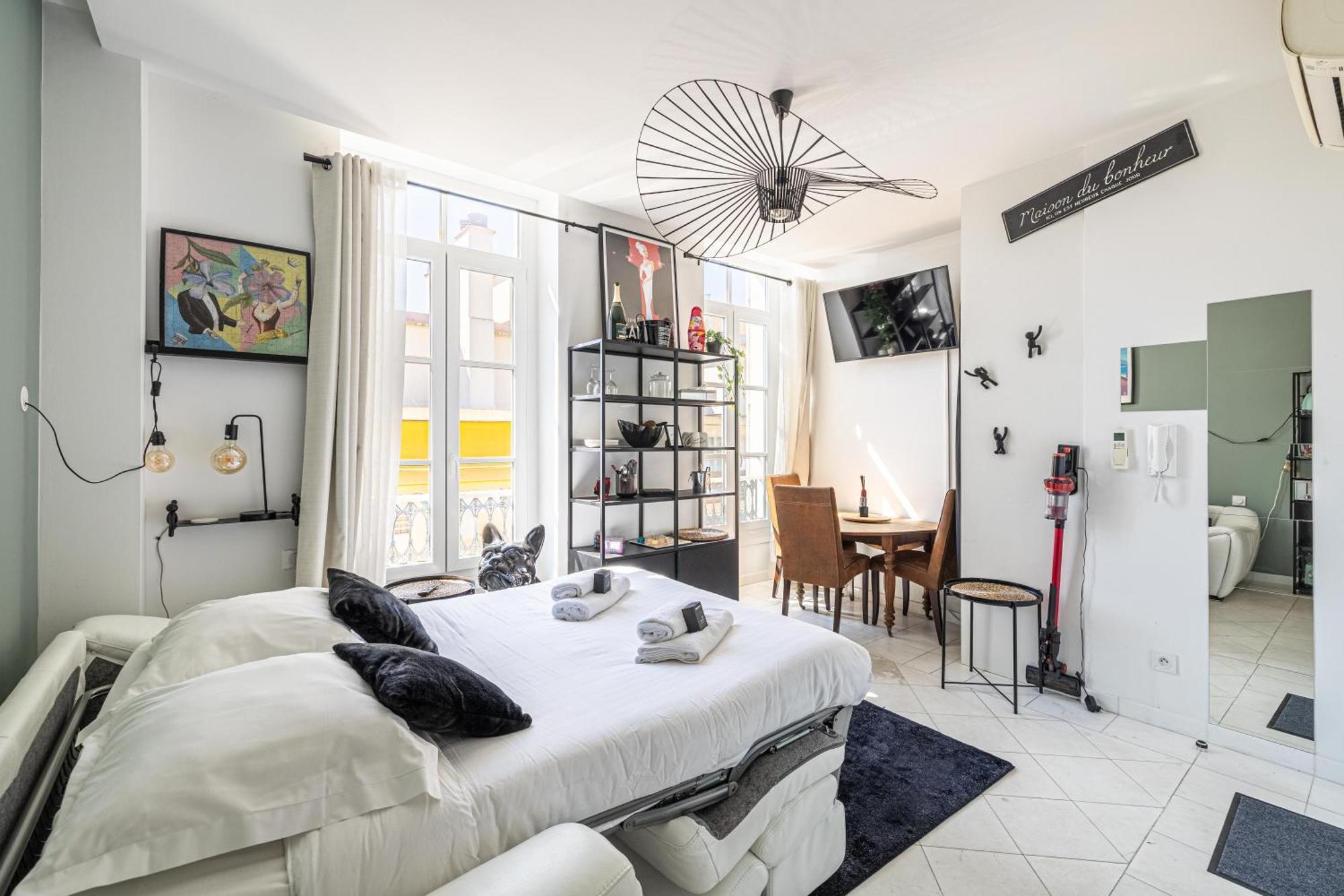 Private - Small Studio For Two At 5 Minutes From Croisette カンヌ エクステリア 写真